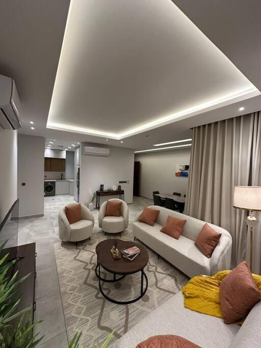 مودرن 3غرف نوم وصاله بالملقا C Apartment